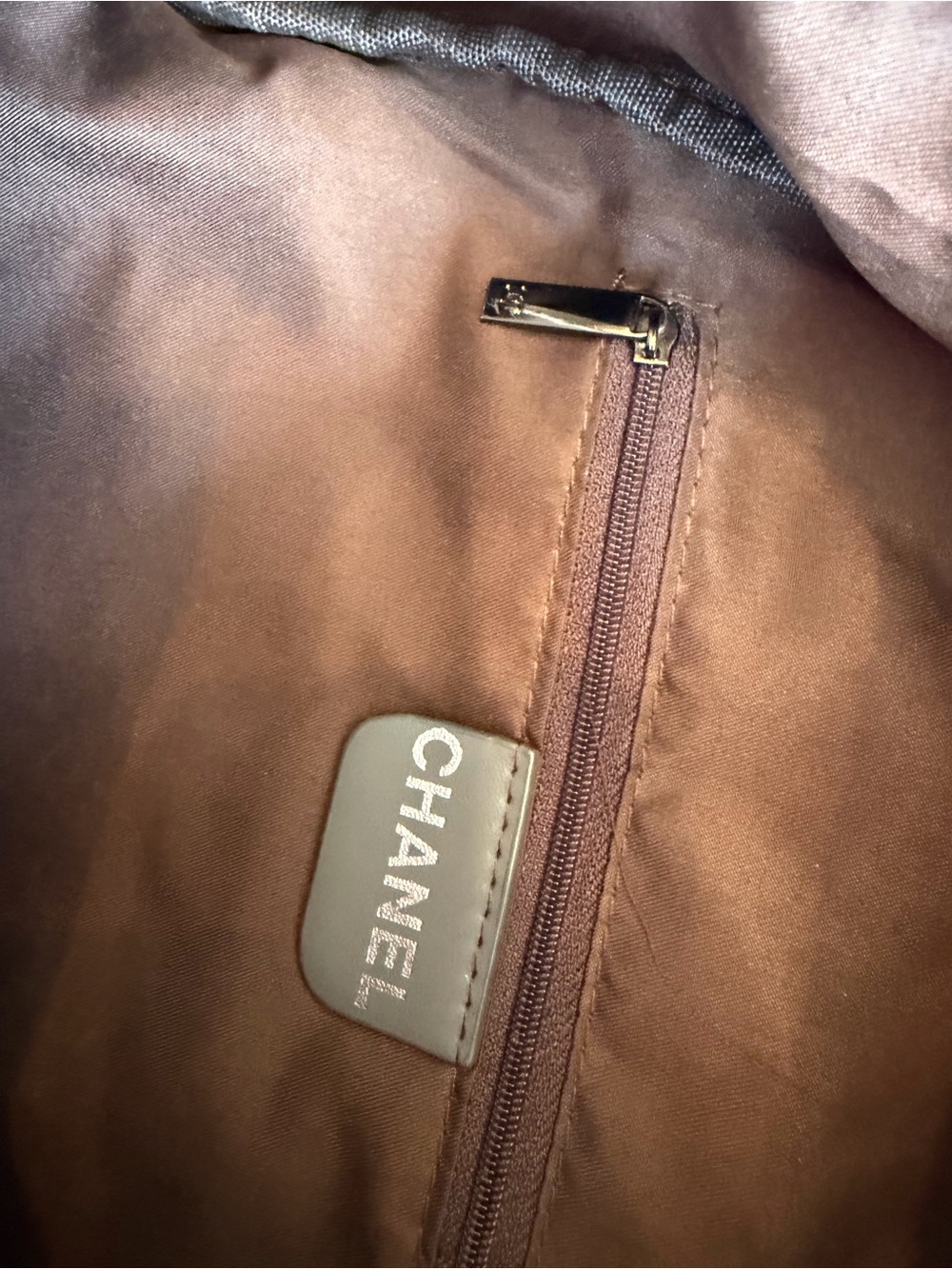Chanel Graffiti Canvas Backpack
"31 Rue Cambon"  Rare Streetwear - Picture 15 of 16